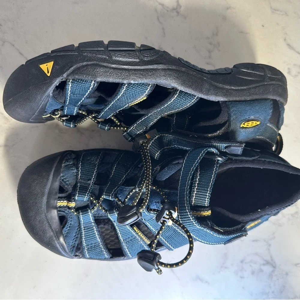Keen Black and Yellow Adventure Sandals